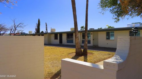 4009 Grand Palm Dr, Tucson, AZ 85730-3813
