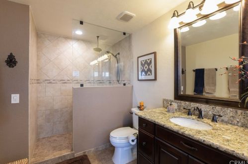 30830 Avenida Del Reposo, Temecula CA 92591-1711 exterior