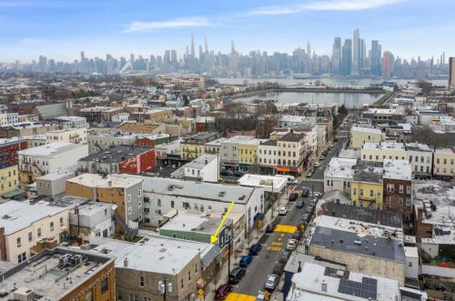 514 Monastery Pl, Union City NJ 07087-3305 exterior