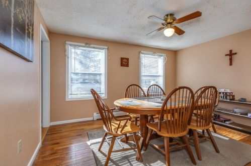 10 Whittaker Cir, Concord NH 03303-1589 exterior