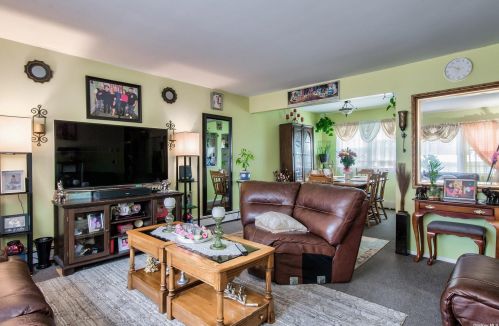 58 21 St, Huntington Station NY 11746-3259 exterior