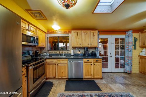 7601 Logan Dr, Tucson AZ  85730-3408 exterior