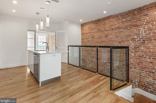 1506 Wisconsin Ave, Washington DC  20007-2798 exterior