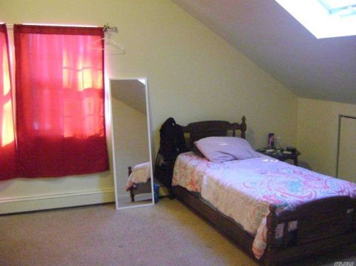 10 Birch Dr, Huntington Station NY 11746-3003 exterior