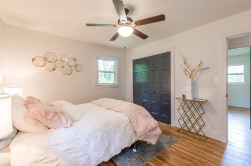 1897 Dorsey Ave, Atlanta GA  30344-6846 exterior