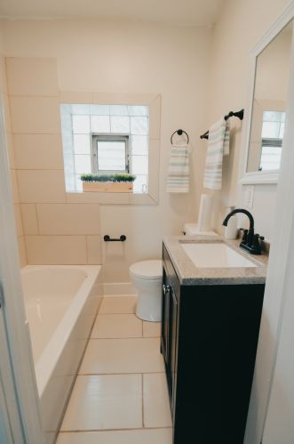 3558 Huron St, Chicago IL  60624-1347 exterior