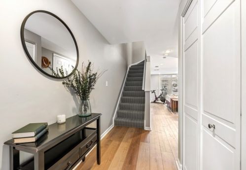 2333 Wayne Ave, Chicago, IL 60614-3118