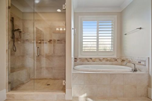 3896 Flowerland Dr, Atlanta GA exterior