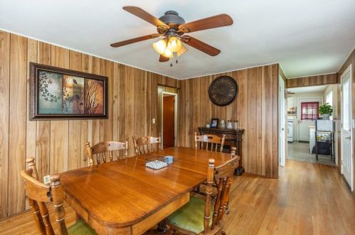 228 Grandview Ave, Woonsocket RI 02895-2752 exterior