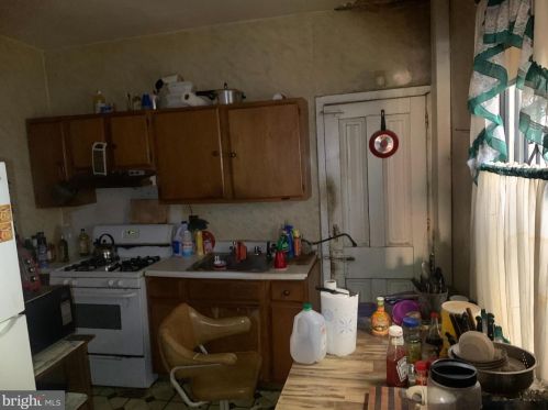 2418 16th St, Philadelphia PA  19132-4438 exterior