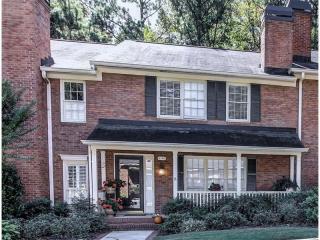 3126 Vinings Ridge Dr, Atlanta, GA 30339-3770