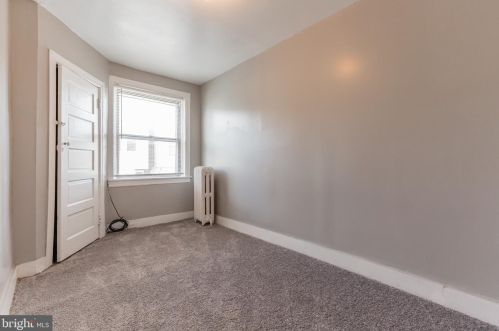 5006 Franklin St, Philadelphia PA 19122-1322 exterior