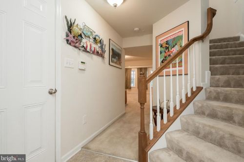 933 Hopkins Cor, Glen Burnie MD 21060-8452 exterior