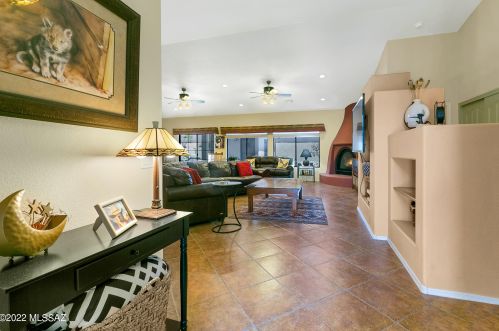 62752 Flower Ridge Dr, Tucson, AZ 85739-1097