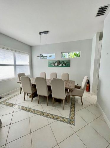 516 Eagle Crk Dr, Naples FL 34113-8015 exterior