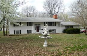 307 Franklin Ave, Eldon MO  65026-1711 exterior