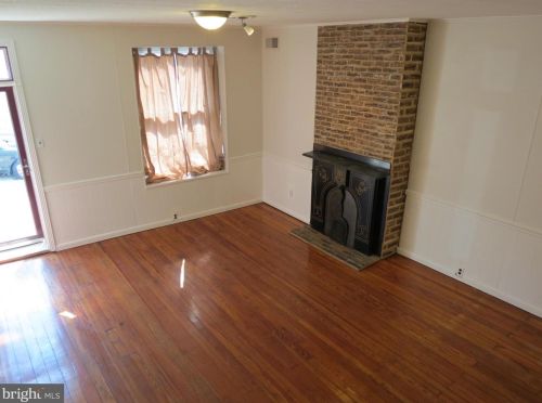 188 Markle St, Philadelphia PA  19128-5201 exterior