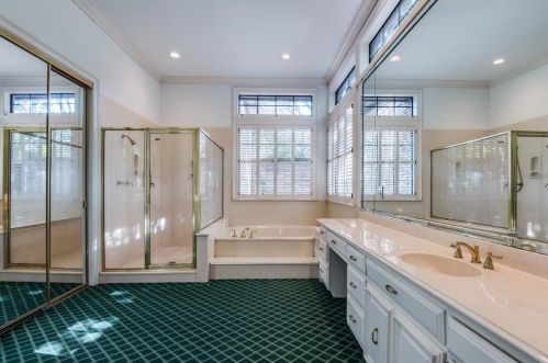 17907 Cedar Creek Canyon Dr, Dallas TX 75252-4944 exterior