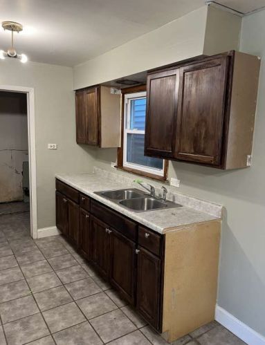 6000 Sangamon St, Chicago IL 60621-1913 exterior