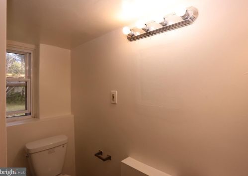 205 Governors Dr, Media PA 19086-6622 exterior