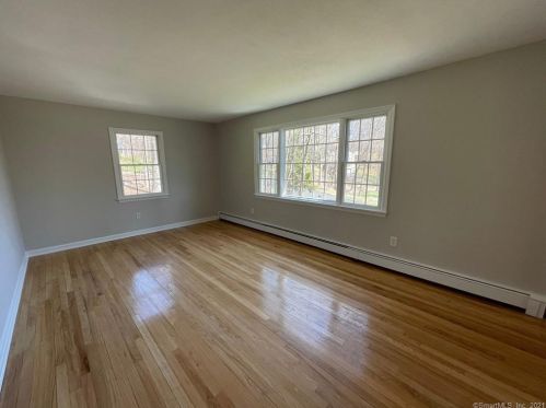 25 Longview Dr, Ridgefield CT 06877-3514 exterior