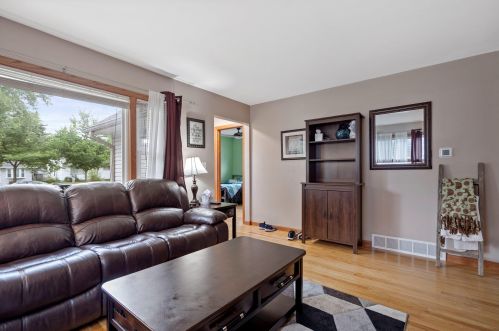 4644 47th St, Milwaukee WI  53220-4110 exterior