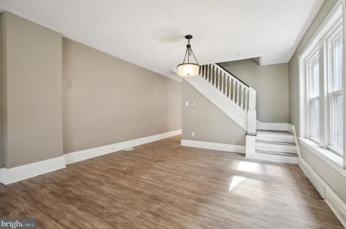 2817 10 St, Chester PA 19013-1604 exterior