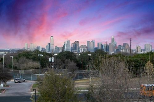 2721 Dulce Ln, Austin TX 78704-4463 exterior