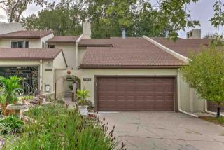 4806 109th St, Omaha, NE 68164-2102