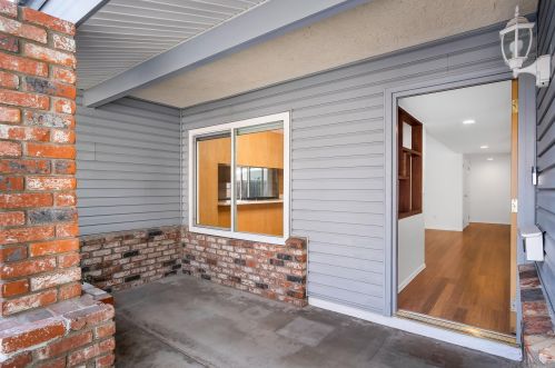 7616 Conestoga Way, San Diego, CA 92120-1319