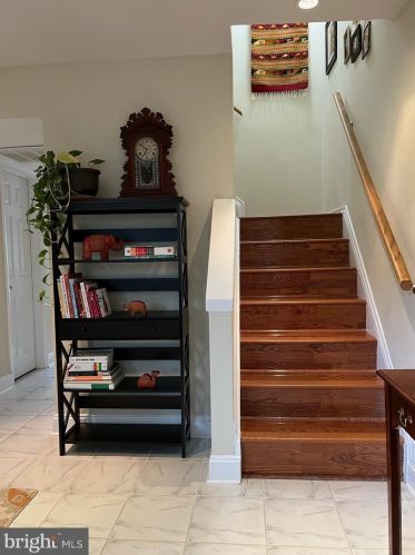 1750 Westwind Way, Mc Lean, VA 22102-1606