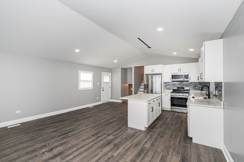 11205 Hermosa Ave, Chicago IL  60643-4229 exterior