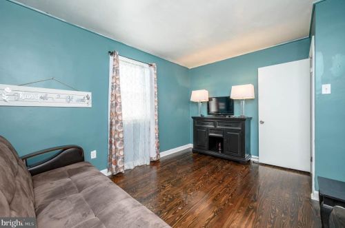 120 Bradford Ave, Trenton NJ  08610-2210 exterior