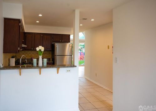 400 Draco Rd, Piscataway NJ 08854-5472 exterior