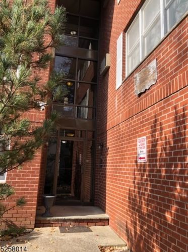 53 Union St, Montclair NJ  07042-3377 exterior