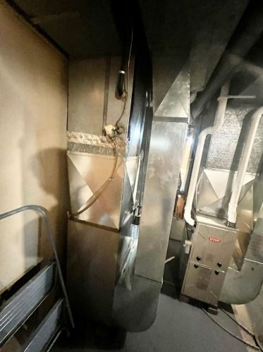 7712 Morgan Ave, Milwaukee WI 53207-3660 exterior