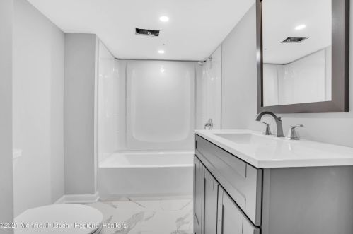 3106 Hiawatha Ave, Point Pleasant Beach NJ 08742-3541 exterior