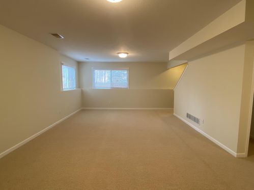 1039 Kensington St, Grand Rapids MI 49534-2179 exterior