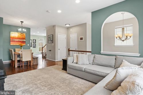 3809 Elbert Ave, Alexandria VA 22305-2042 exterior