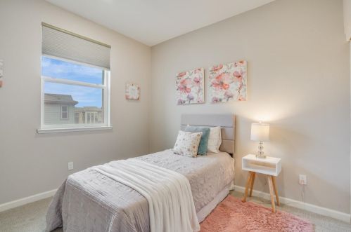 1136 California Cir, Milpitas CA 95035-3019 exterior