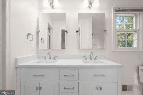 1721 Arbor View Rd, Silver Spring MD 20902-1410 exterior