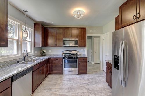 8051 37th St, Milwaukee WI  53209-1503 exterior