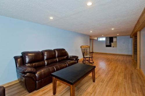 155 Canton Cir, Springfield MA 01104-1441 exterior