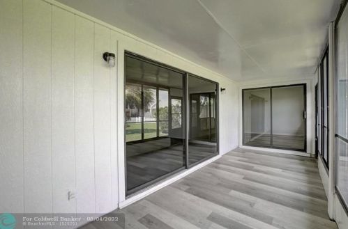 3 Mayfair Ln, Boynton Beach FL 33426-7717 exterior