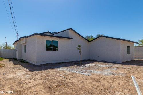 5006 35th Dr, Phoenix AZ  85041-2622 exterior