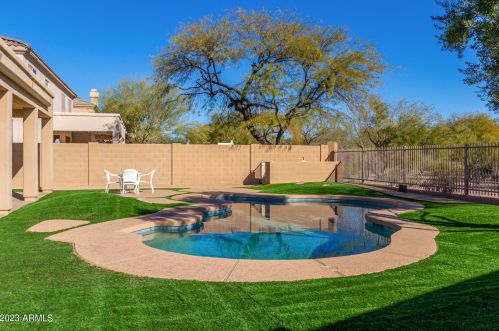 22037 55th St, Phoenix AZ  85054-7151 exterior