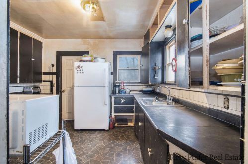 508 Houston Ave, Meskegon MI 49441-1951 exterior