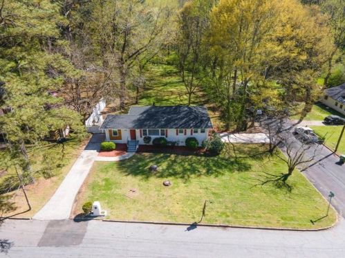 385 Carey Dr, Atlanta GA  30315-7507 exterior