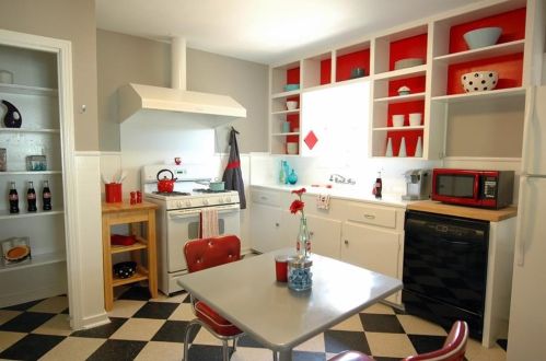 409 Croslin St, Austin TX  78752-2435 exterior