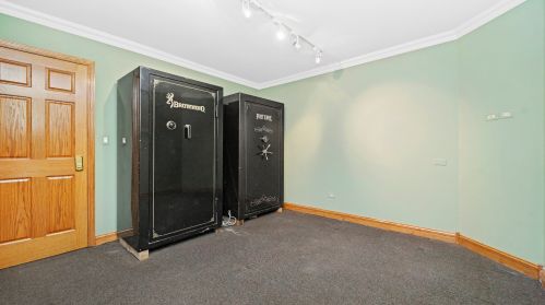 4841 Hoyne Ave, Chicago IL 60625-1306 exterior